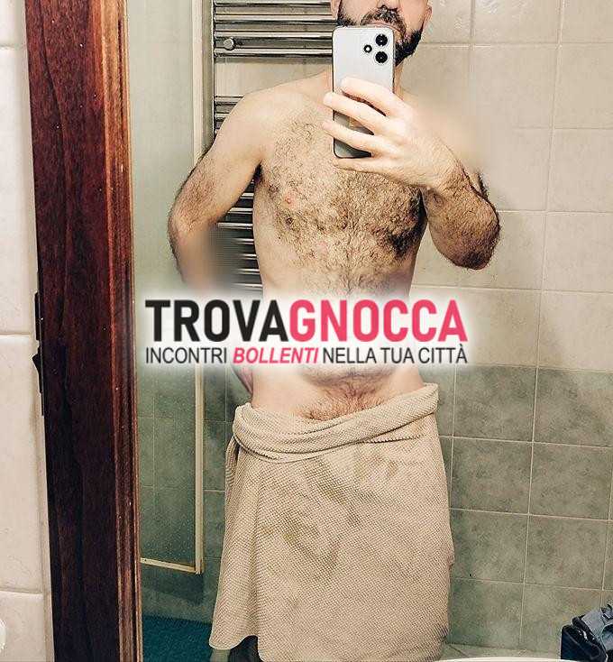massaggio californiano naturista corpo completamente avvolto nel piacere