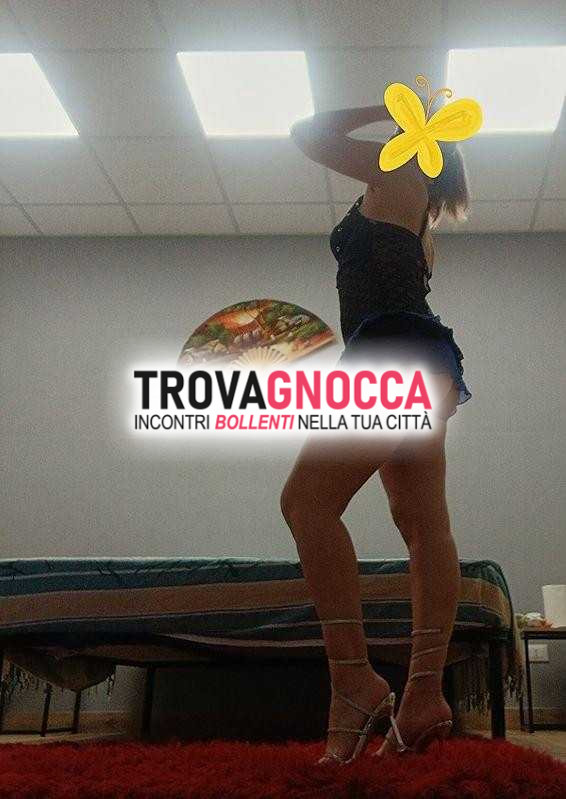 affascinante ragazza visita nella vostra città solo oggi solo locali niente stranieri.