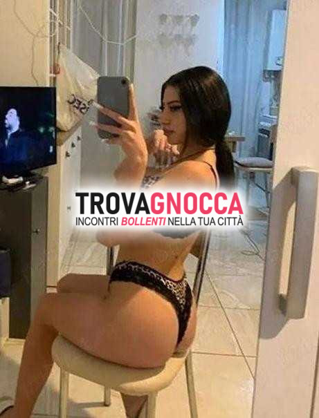 moldava appena arrivata seno naturale incredibile È bravissima tutto e adora s3sso