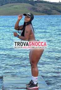 🔥naomi🥰 è bomba irresistibile🔥 vagina bollente e fondoschiena mozzafiato tutto esplorare 🔥
