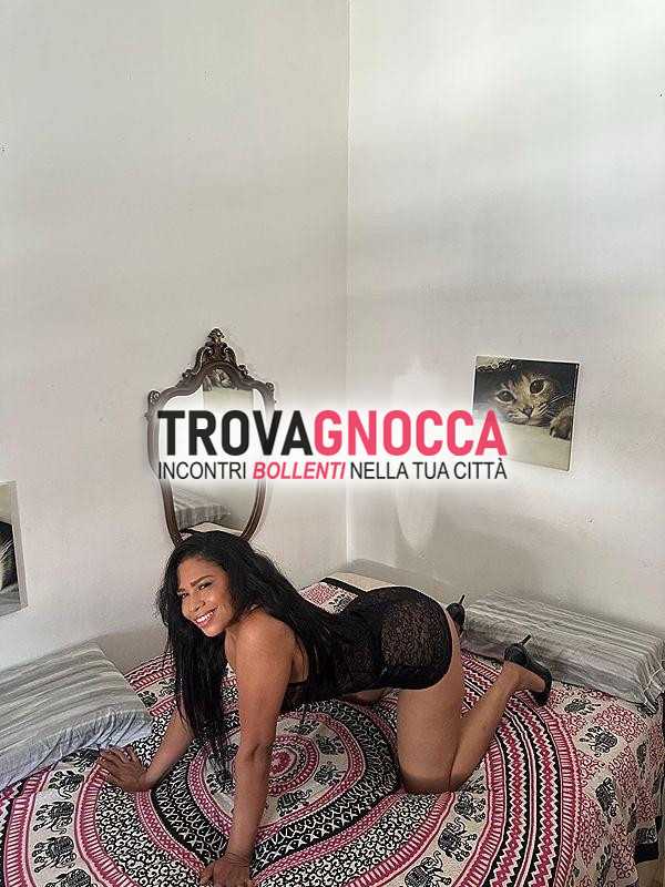 🐷prima volta alla spezia🍒 vanessa🍒 mi piace assaporare tutto 🍭pompni nuova fresca. .🐷prima volta 🍒 non perdere 🍒