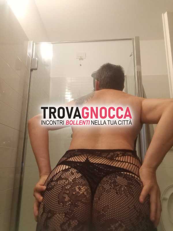 caerco cazzi sborano dentro