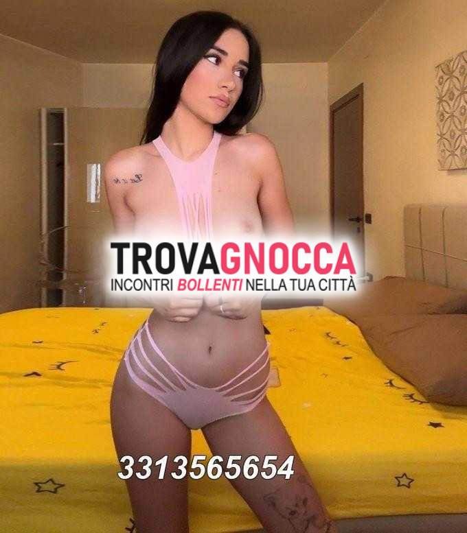 con corpo entusiasmante pelle vellutata tutta profumata pronta essere gustata calma 👄dea gola profonda 🙂😘😘😘