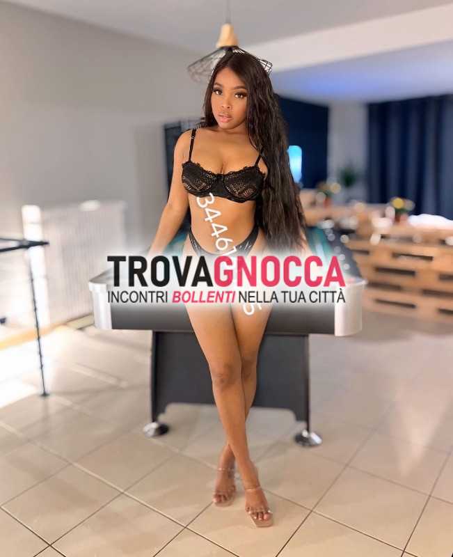ciao sono luna mora sexy☺️con corpo bellissimo e lineamenti stupendi. sono pronta regalarti miglior appuntamento hot.🔥💯 sono regina deepthroat🫅 e adoro riceverlo nel mio corpo e fare tante altre cose sexy🍆🍑💦🫦