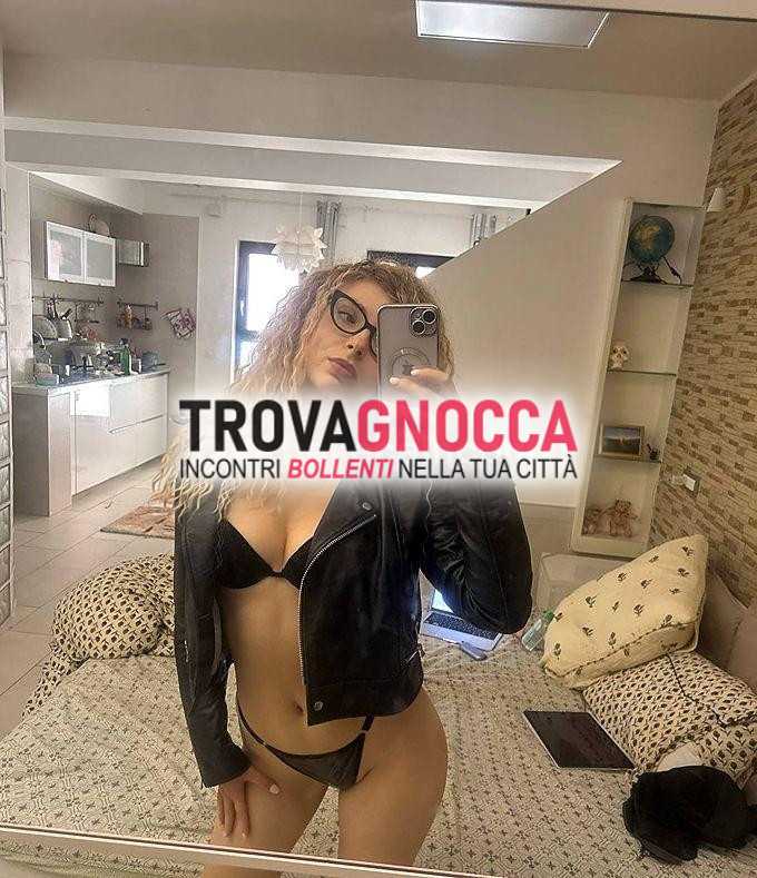 ecco descrizione riscritta

calda focosa eccitata e alcuni momenti anche po' timida sono qui regalarti momenti indimenticabili