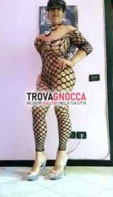 in citta oggi ultimo giorno elena milf affascinante complettissima molto calda participe  e disponibbile faccio tutto tranquillitÀ bacio
