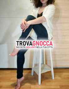 ragazza molto elegante. massaggi dolci e altro ancora. ragazza molto elegante. massaggi dolci e altro ancora.