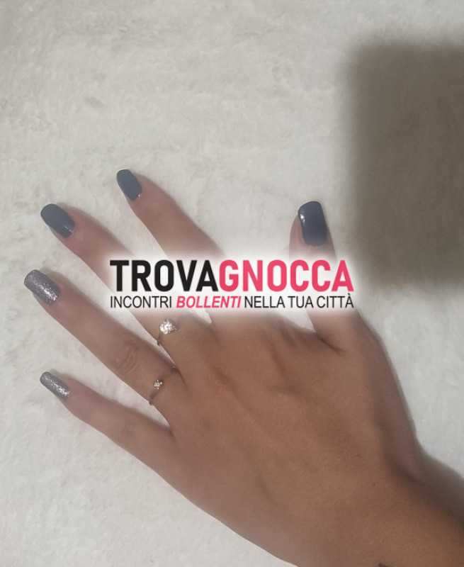 vanessa giovane italiana 🇮🇹🇮🇹🇮🇹🇮🇹 vena divertimento marito solo osservatore 👀👀 vieni provare nuova esperienza 🤤🤤🤤 e leggi bene qui sotto ⬇️⬇️⬇️⬇️