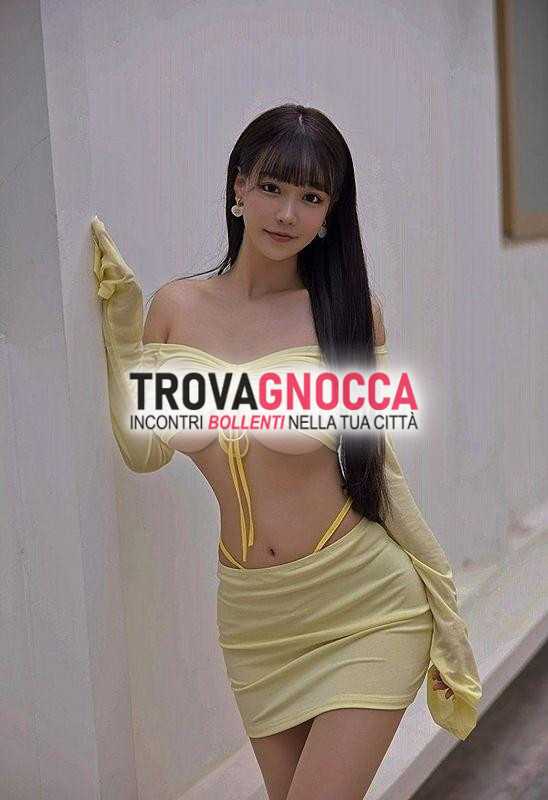 😘😘 sei pronto un'esperienza che risveglia sensi io tua giovane e snella orientale ti offro massaggi indimenticabili lasciati avvolgere dalla freschezza mio corpo corpo e vieni provare momento puro relax