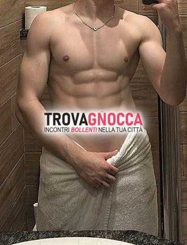 ragazzo rumeno invisibile torino sua prima volta xl vero porco e solo attivo🍆🔥🔥 giovanissimo molto gentile e bravo corteggiare.💦👅