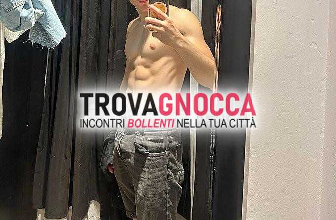 ragazzo rumeno invisibile torino sua prima volta xl vero porco e solo attivo🍆🔥🔥 giovanissimo molto gentile e bravo corteggiare.💦👅