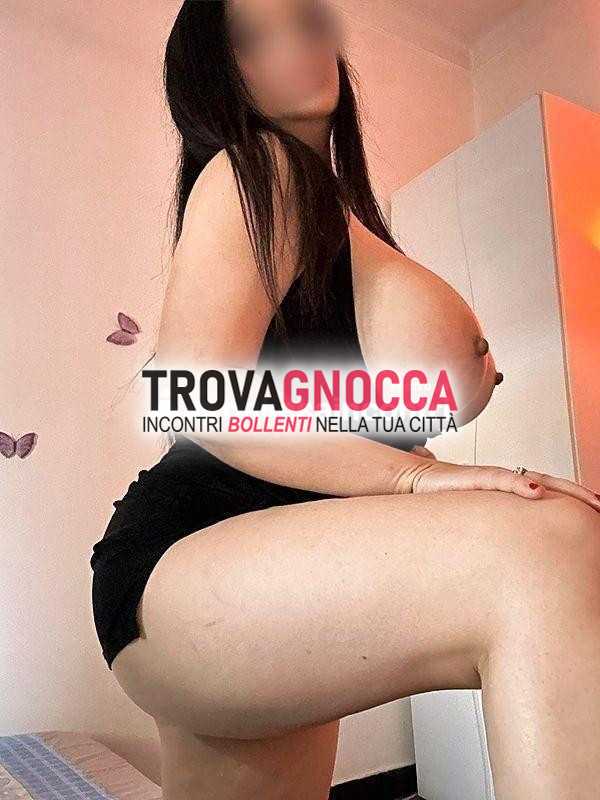 estremamente disponibile tuo attimo puro relax.