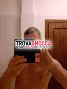 cerco bella ragazza giovane vivere piacevoli incontri.