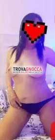 dolce e sensuale pronta scoprire insieme fantasie porcellina milf