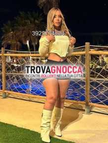 solo raggiungo albergo samantha 🔥 ragazza incantevole elegante e sensuale. sono ragazza carica fascino classe e discrezione. bellezza e sole nella mia personalitÀ