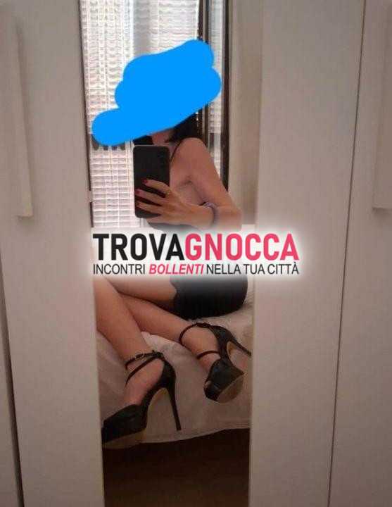 casalinga cerca emozioni e spensieratezza