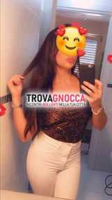 segretaria seducente solo oggi e domani recente ho chiuso relazione e ho desiderio ardente fare sesso 🔥