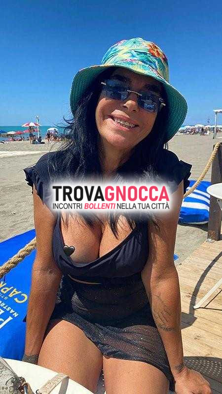 ostia giulia sensuali momenti relax