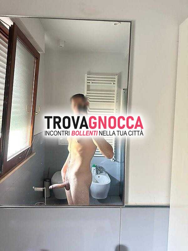 amici maschi xxl 23 e 38 anni duri e pieni pronti farvi godere. se hai voglia giocare noi saremo disponibili subito. chiama maggiori informazioni