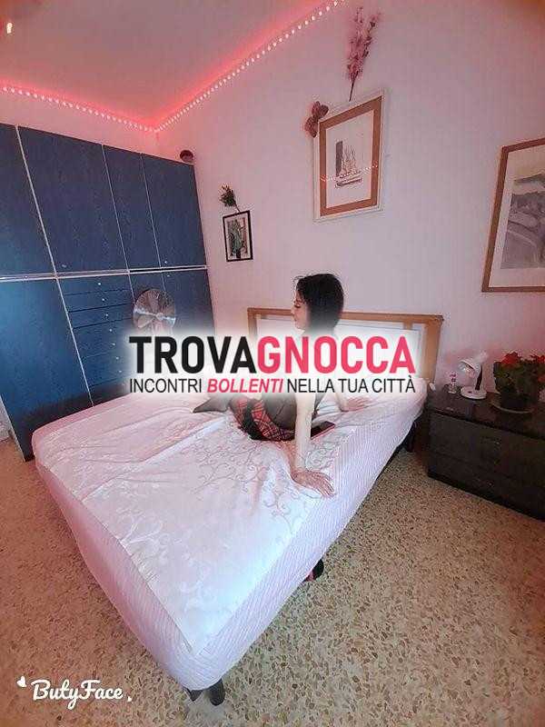 ella appena arrivata italia e buonimmo aria condizionata possiamo stare al fresco faccio anche tale b