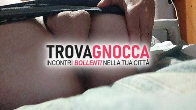 scopri fascino trav sexy squisito e sublime. lasciati sedurre un'esperienza indimenticabile dove emozioni e piacere si intrecciano abbraccio pura passione.