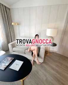 ragazza 20 enne molto carina cerca veri stalloni essere cavalcata ragazza 20 enne molto carina cerca veri stalloni essere cavalcata