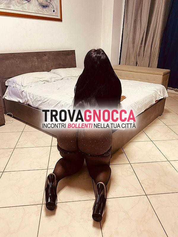 👠 domodossola bellissima perla nera curvy 🍑😚😚😚🙂🙂 È disponibile massaggi rilassanti e sensuali 🔥