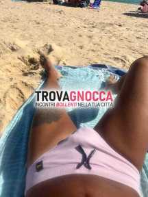 incontro casa tua e sposto ragazzo dotato pulito e riservato… chiedo rose