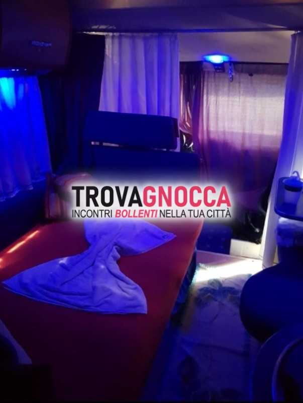 trans camper penetrazione anale indolore