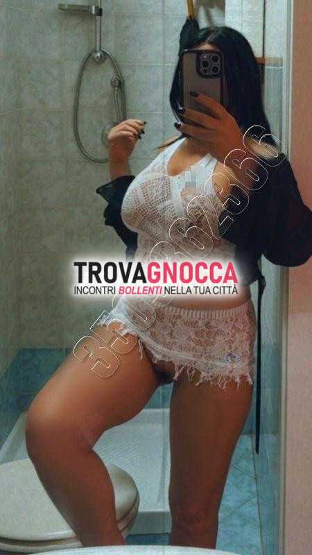 carolina ti offre boccone pieno piacere incluso momento intenso sperma e venuta naturale preparati un'esperienza sensuale che include lato b sborrami bocca e divertiamoci insieme 69 e baci tanto amore