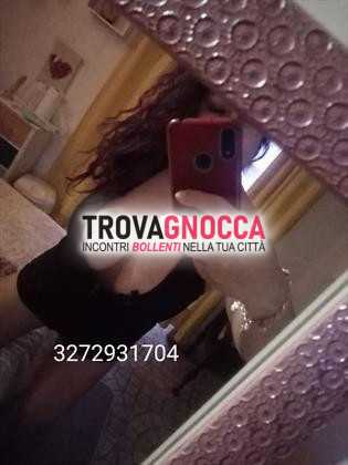 climatizzatotutti e tre canali 💕 vagina pelosa .sperma nella bocca baci appassionati alla francese.