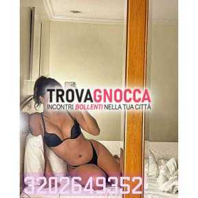 nuova proposta brescia appena arrivata e pronta sorprenderti questa bellissima ragazza è tua occasione prima volta indimenticabile. dolce sensuale e seducente è super completa e sa rendere ogni incontro davvero passionale. 🎀