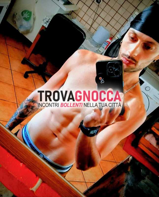 bel ragazzo educato professionale e sempre disponibile accordo