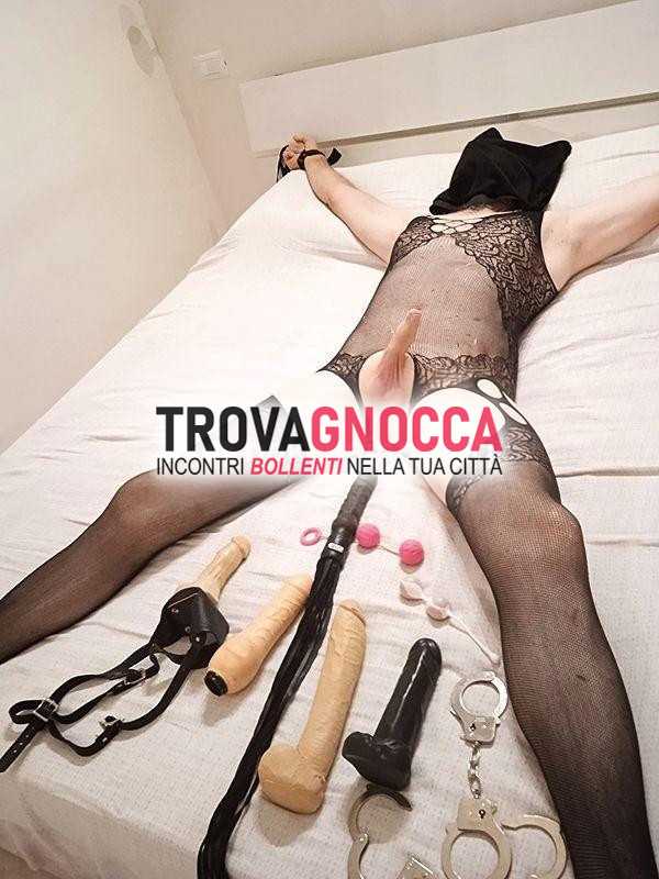 tuor biella È arrivata adesso maestra fetish foto reali e recenti 100 pronta soddisfare ogni tua fantasia