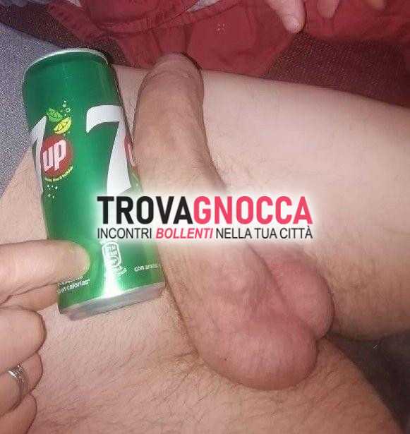 mark italiano È disponibile solo trans e coppie ragazzo attivo e carino bel giocattolo. purtroppo non posso ospitare.