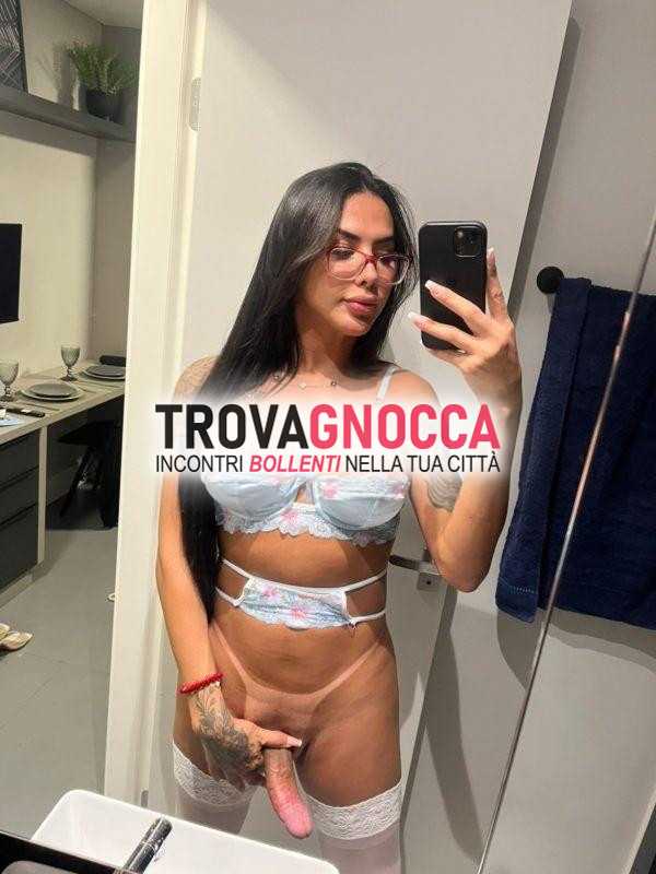 rebecca 🎀🔥🍆transessuale🍼 È disponibile party 🎉 erotica💯 sempre pronta darti momenti intensi💯 e pieni latte che ti faranno impazzire🍼 tutta assaporare corpo eccitante e vulcanico.