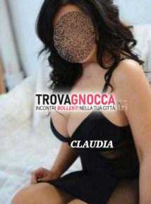 claudia napoletana poggioreale ti aspetta massaggi erotici tantra lingam ✨ un'esperienza corpo corpo estremamente eccitante e provocante. vieni gustare questo ambiente climatizzato. possibilitÀ videochat