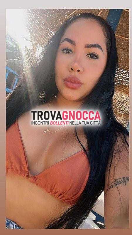 primissima esperienza incantevole bambolina 22 anni passionale e po' temeraria