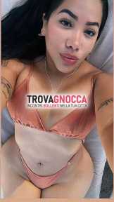 primissima esperienza incantevole bambolina 22 anni passionale e po' temeraria