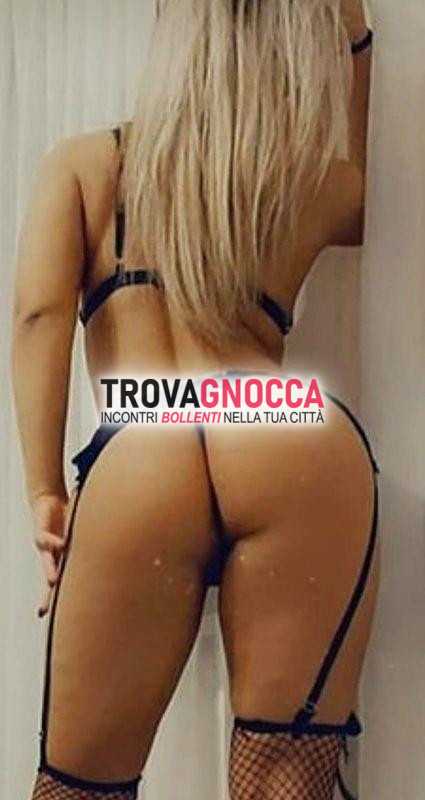 lady squirtatrice💦 superbocchino pelle💦 È tettona sua crema vagina polposa È stratosferica. adoro indossare lingerie e tacchi❤️ spilo e piedini. preparati momento champagne pioggia