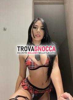 luna 🧿 attrattiva e impareggiabile nel soddisfare🍭 fantastica miele sulla mia distesa 👅 metodo specializzato orgasmo incredibile