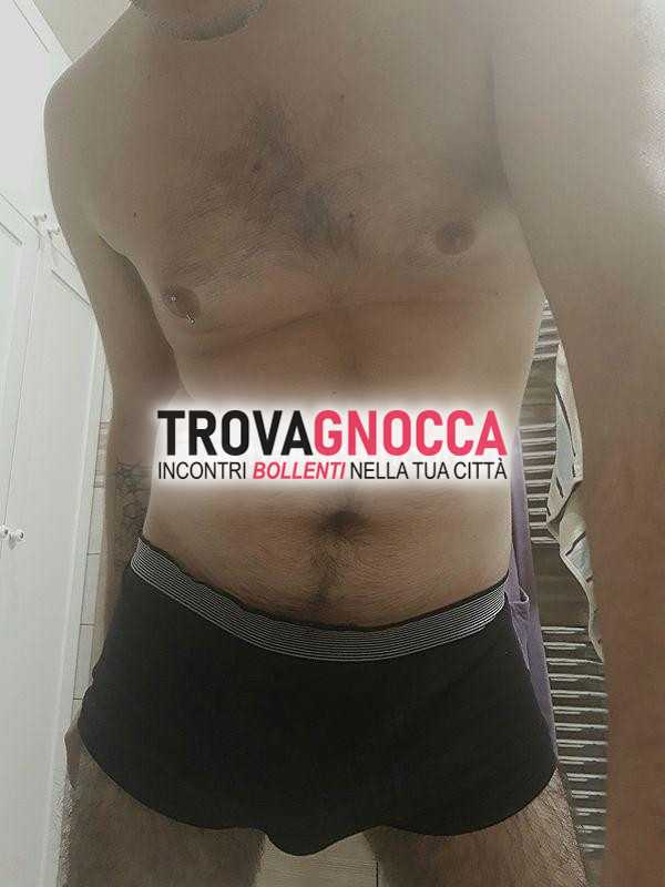 23enne attivo e peloso pronto regalarti momenti puro piacere 🎁🎁🎁🐽💦🔥😋🍌🍑