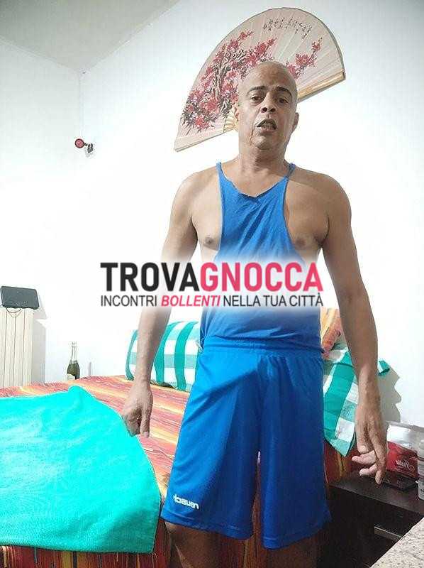 brasiliano attivo giorgio appena arrivato goditi ogni momento senza rush