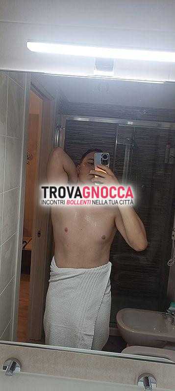 gigolÒ e accompagnatore. se desiderate un'esperienza sesso che soddisfi tutte vostre aspettative🔥🔥🔥