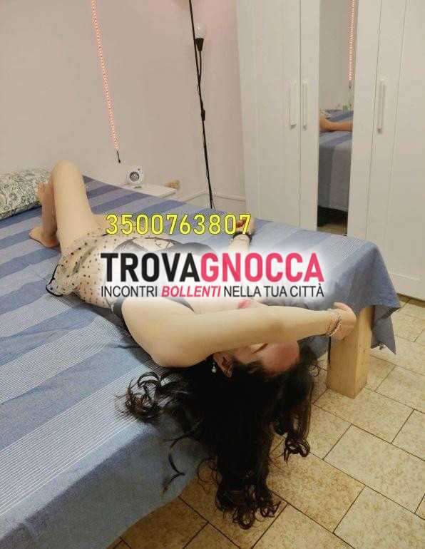 appena arrivata nuova ragazza ha fatto suo ingresso città ed è davvero incantevole e capace sorprendere. foto sono 100 reali