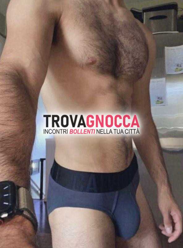 in 2 amici bsx maschi xxl 23 e 38 anni pronti e duri farti godere. se hai voglia giocare noi siamo disponibili subito chiama domani e ti blocco