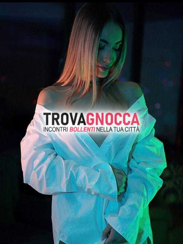 angelica nuova massaggiatrice 🌸 ti aspetta silvi vicino al centro commerciale pronta offrirti un'esperienza indimenticabile momento puro relax