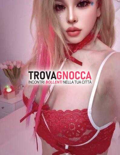 nuova ragazza sexy dalla bellezza unica e seno naturale offre massaggi rilassanti e prostatici strappon e esperienza piacevole 69. orale urlo completamente naturale fino all'ultimo dettaglio