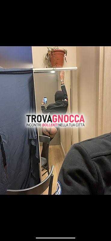 fatti svuotare durante notte nel centro udine