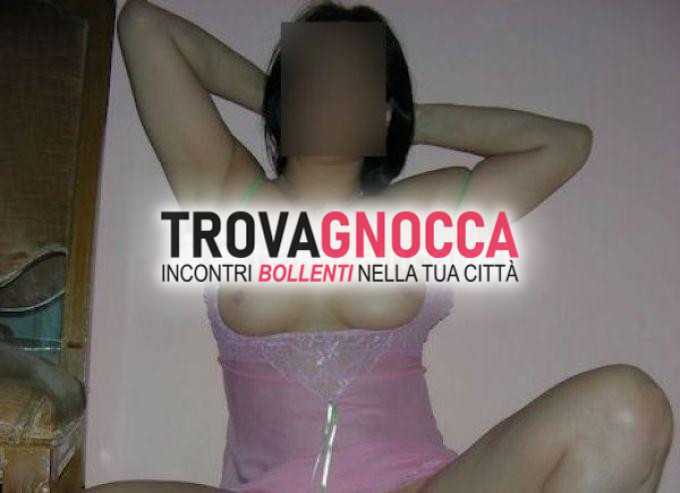 nadia bella donna matura raffinata e dolcissima . foto reali